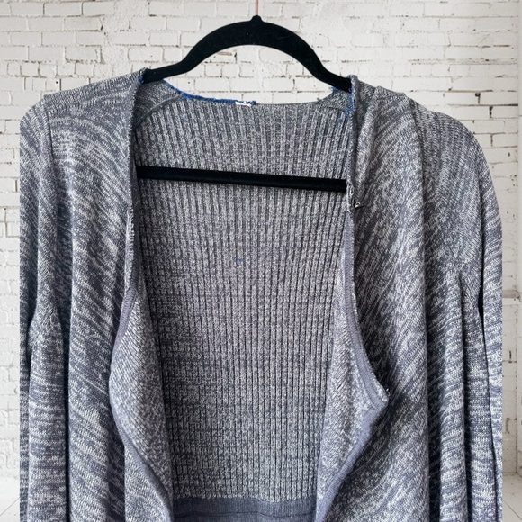 Lululemon Peace Of Mind Wrap - Picture 6 of 16